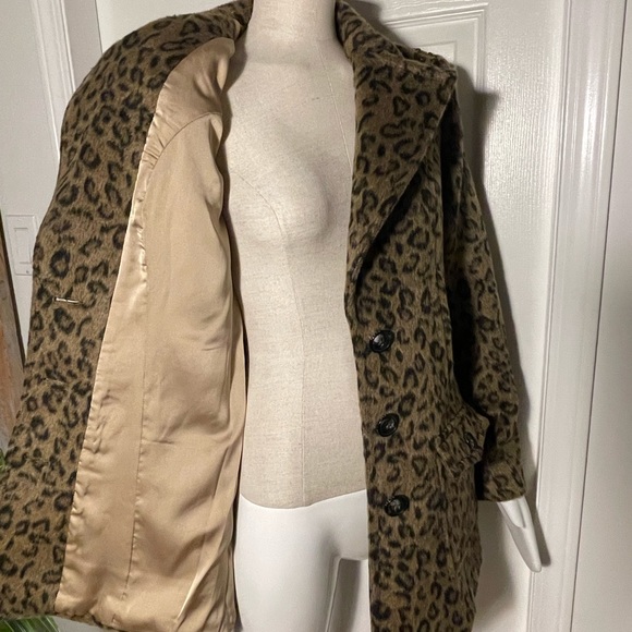 Fabulous Guess Leopard print coat - Picture 6 of 10